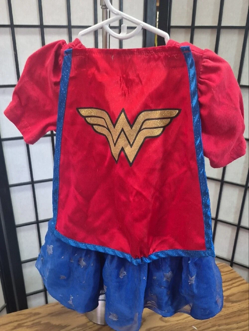 Wonder Woman red short